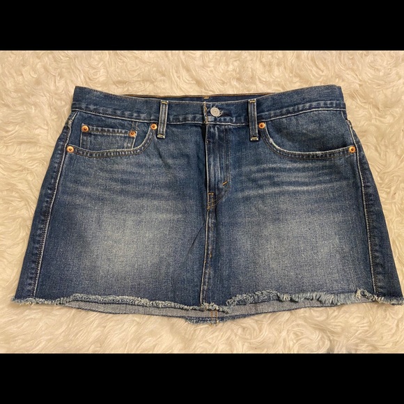 Levi Denim Mini Skirt - Picture 4 of 4